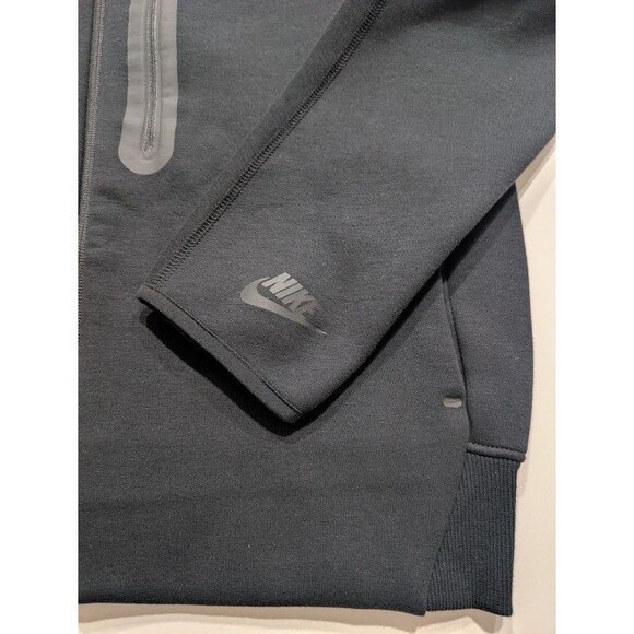 Nike Sportswear Tech Fleece Bomber Full Zip Jacket Black FB8008-010 Men's Small - Picture 7 of 12